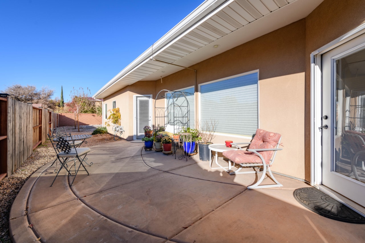 201 W Lake LN Toquerville, UT 84774 home for sale, MLS#25-267723 - Erika Rogers Photo 31