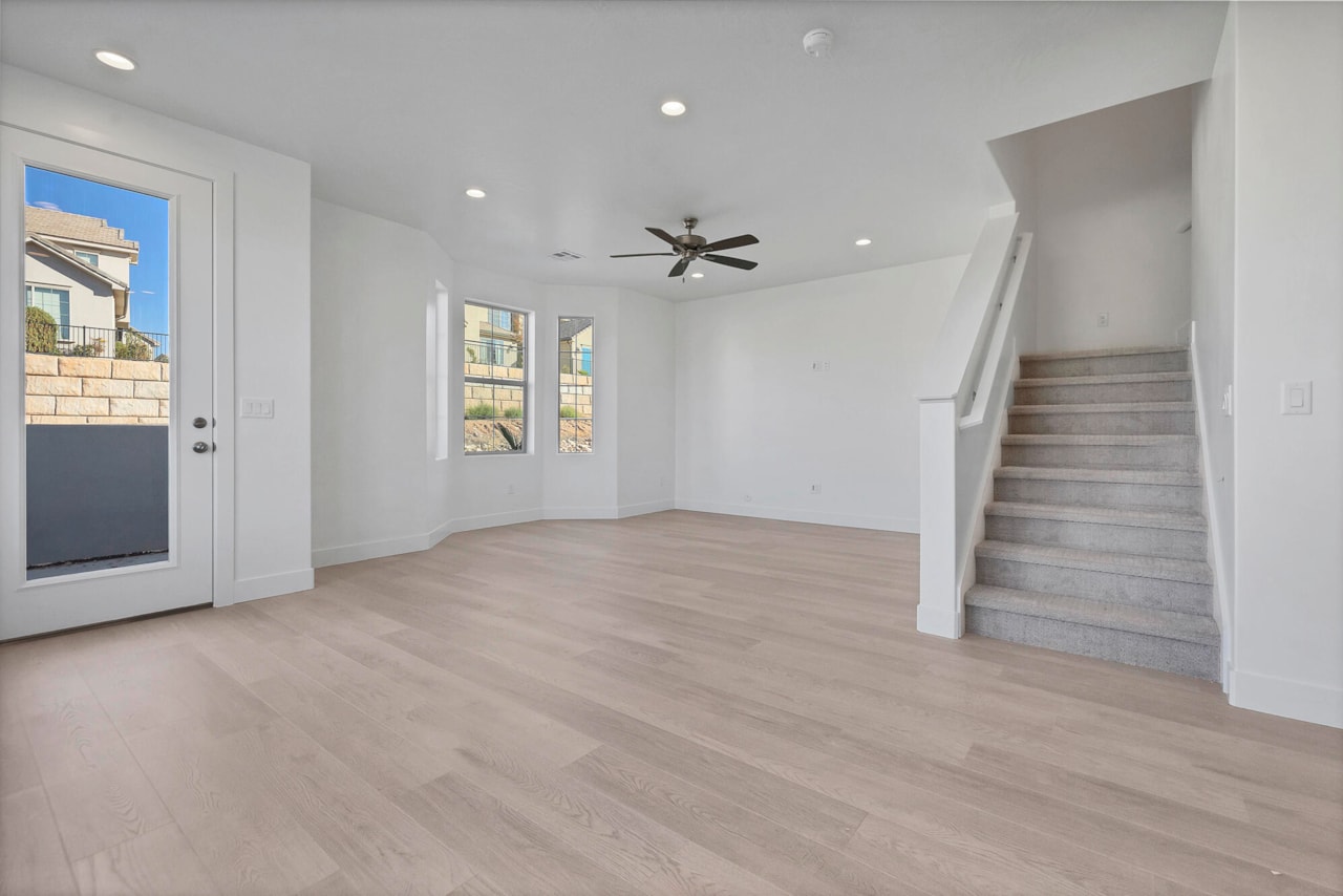 3685 S Brisbane CT St George, UT 84790 home for sale, MLS#26-267785 - Erika Rogers Photo 5