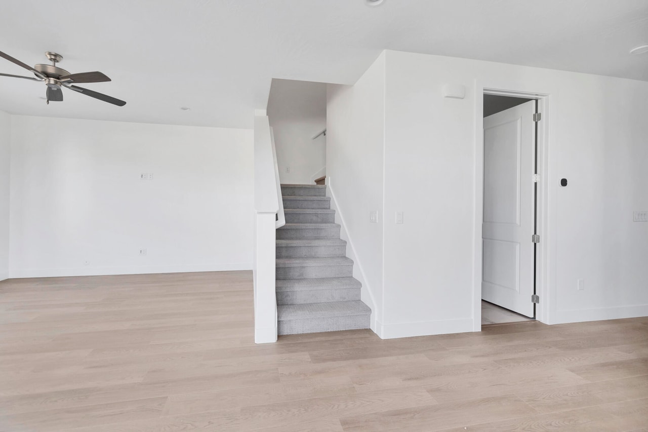 3685 S Brisbane CT St George, UT 84790 home for sale, MLS#26-267785 - Erika Rogers Photo 8