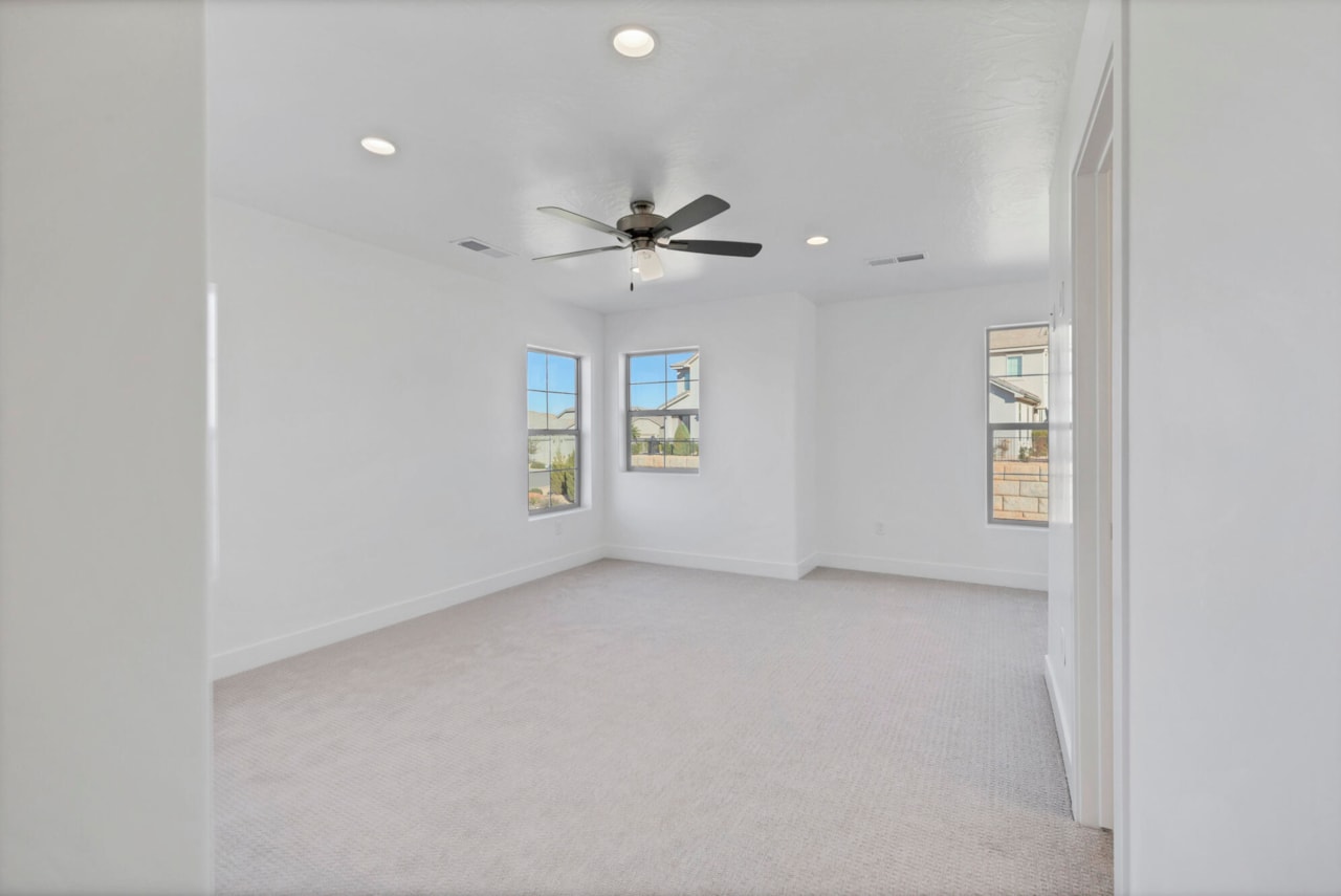 3685 S Brisbane CT St George, UT 84790 home for sale, MLS#26-267785 - Erika Rogers Photo 18