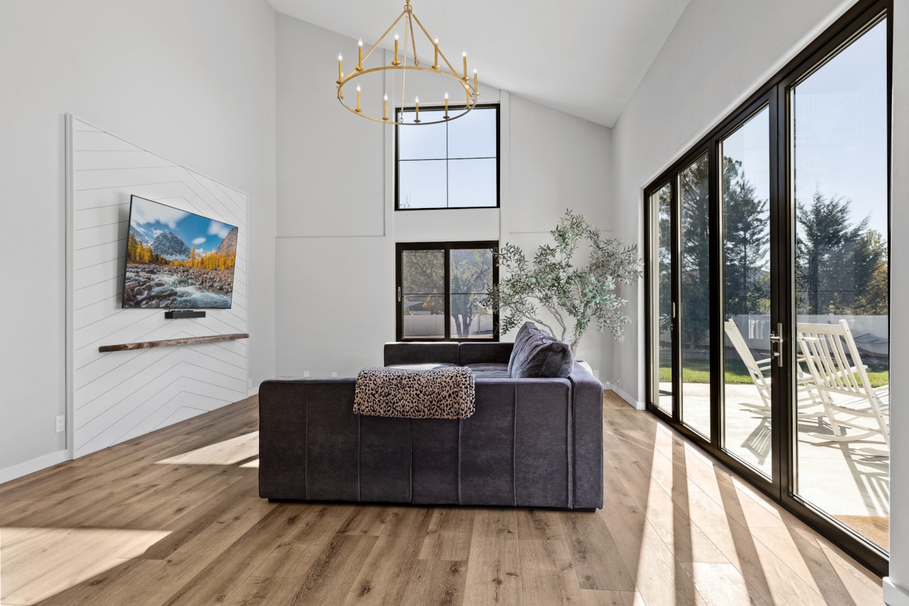 8333 N Sapphire DR St George, UT 84770 home for sale, MLS#25-266491 - Erika Rogers Photo 17