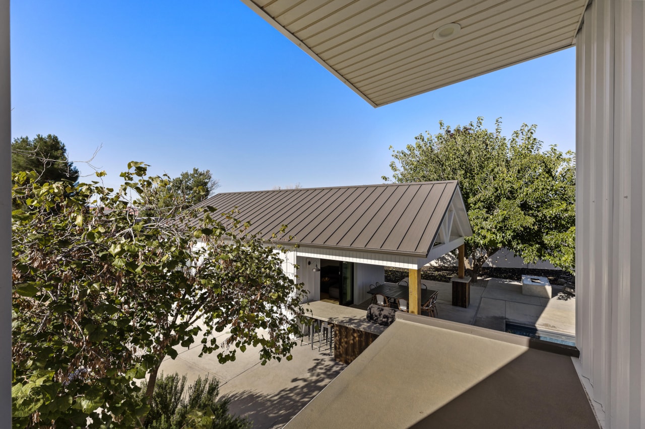 8333 N Sapphire DR St George, UT 84770 home for sale, MLS#25-266491 - Erika Rogers Photo 32