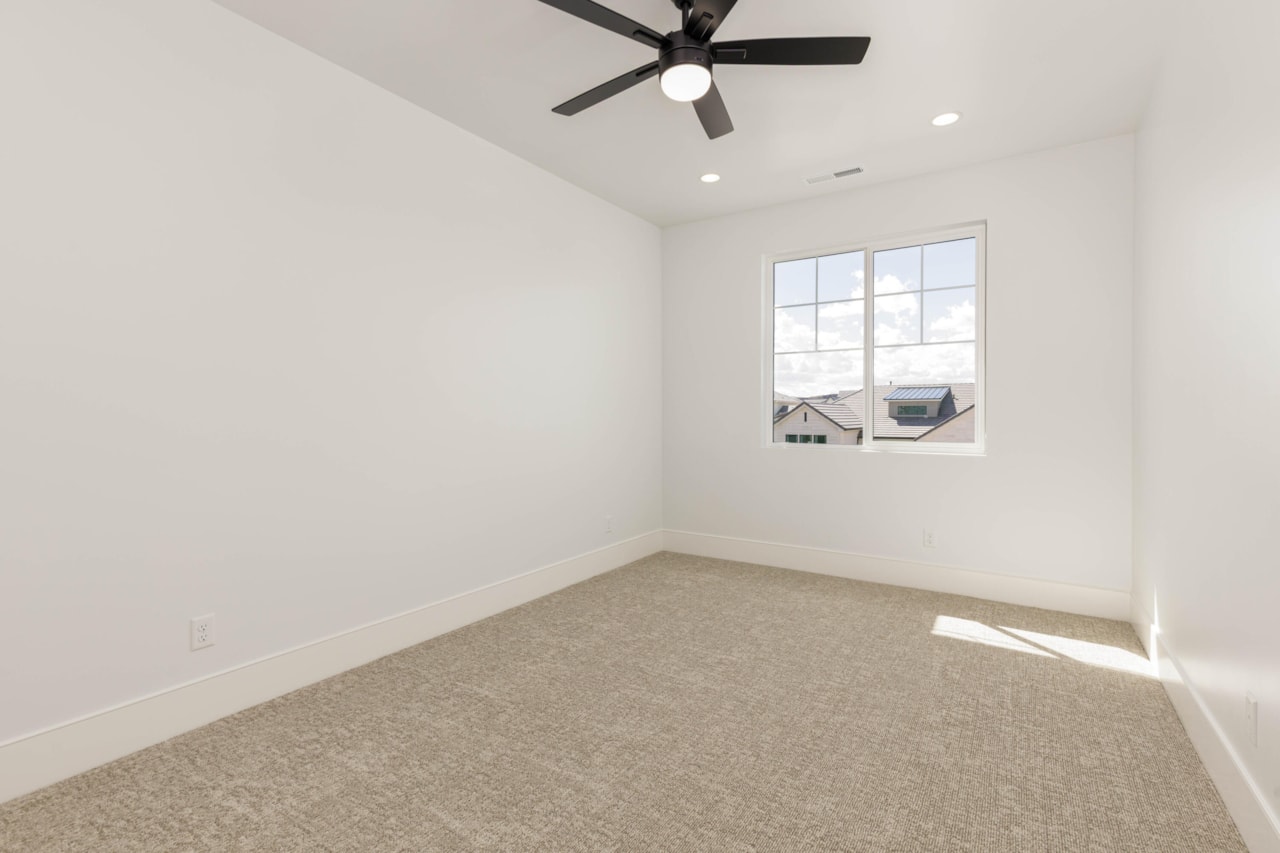 2181 E Tawny Ridge DR St George, UT 84790 home for sale, MLS#26-267752 - Erika Rogers Photo 38