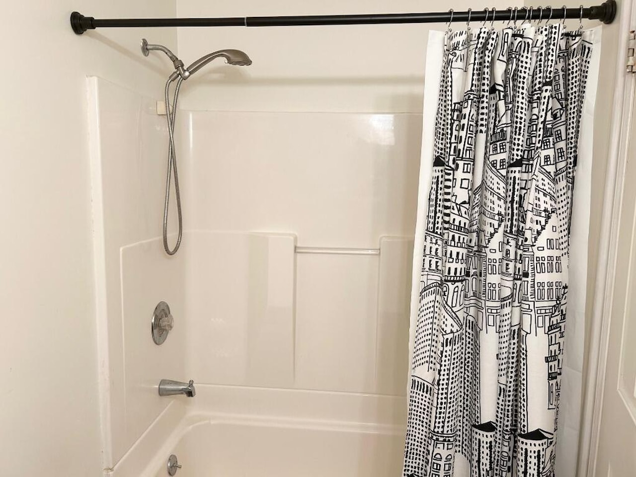 965 S 180  W Hurricane, UT 84737 home for sale, MLS#26-267786 - Erika Rogers Photo 10