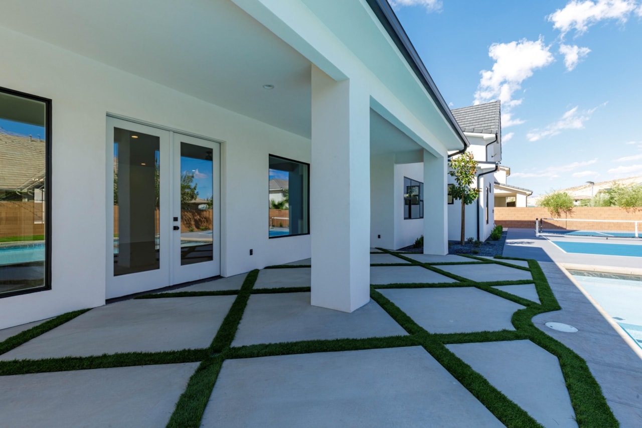 2181 E Tawny Ridge DR St George, UT 84790 home for sale, MLS#26-267752 - Erika Rogers Photo 44