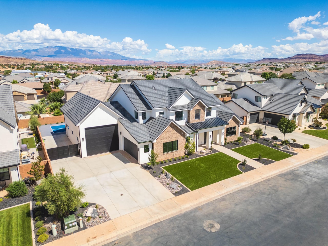 2181 E Tawny Ridge DR St George, UT 84790 home for sale, MLS#26-267752 - Erika Rogers Photo 52