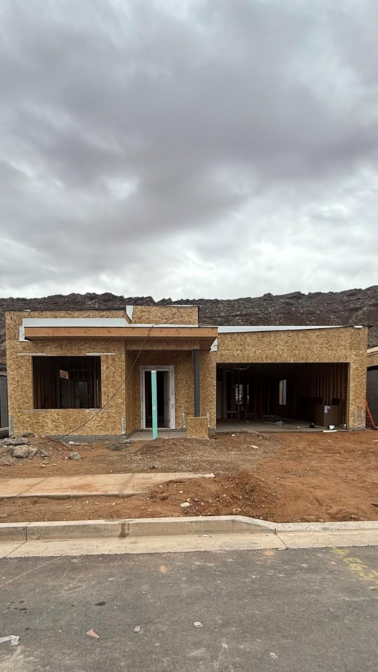 1901 S Queens Garden DR #4256 Washington, UT 84780 home for sale, MLS#26-267718 - Erika Rogers Photo 2