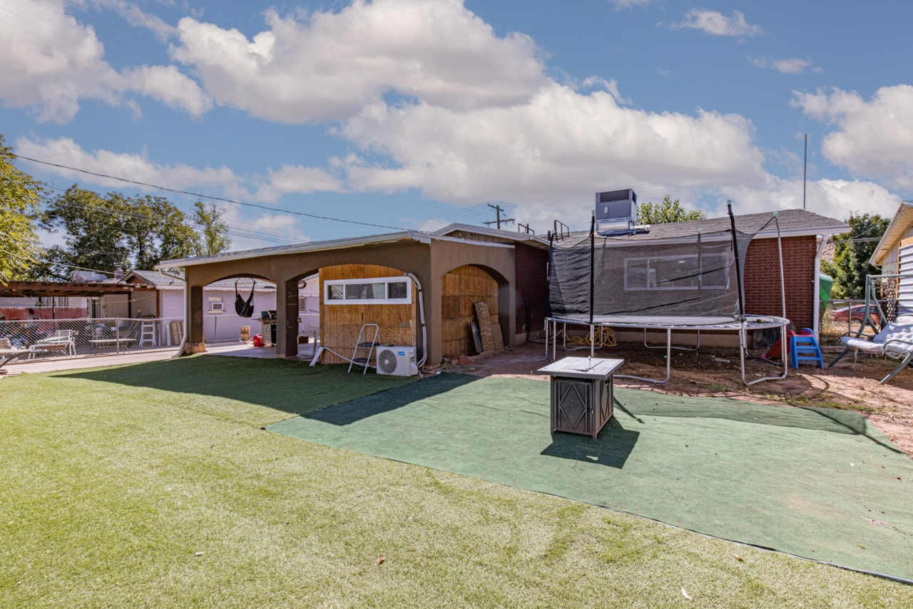 358 W 200  S St George, UT 84770 home for sale, MLS#25-267676 - Erika Rogers Photo 30