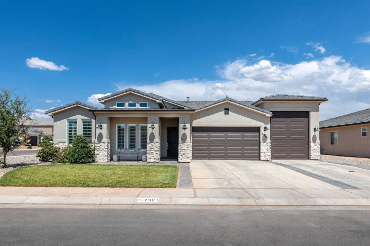 2961 E Beartrap Canyon DR Washington, UT 84780 home for sale, MLS#25-267726 - Erika Rogers