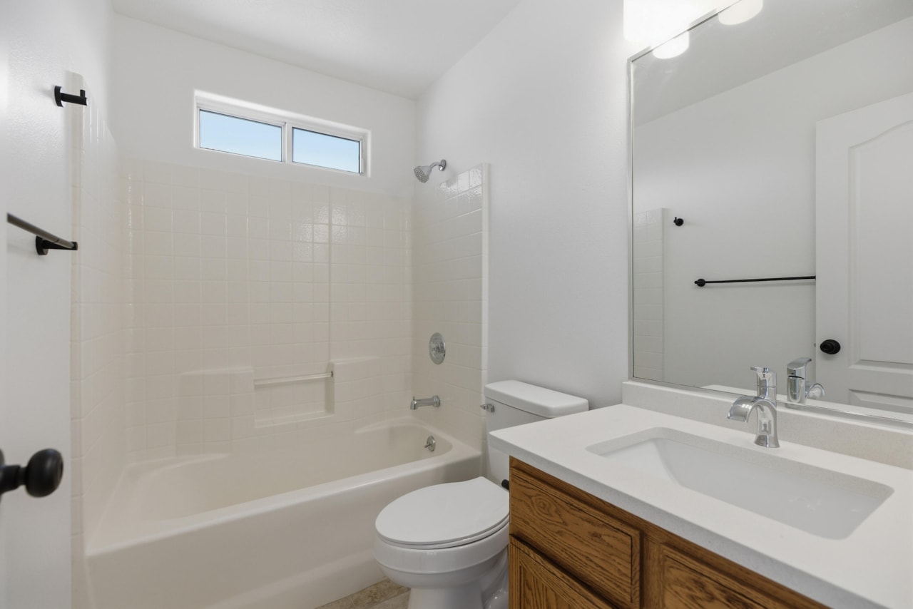 34 N Paradise Way St George, UT 84790 home for sale, MLS#26-267790 - Erika Rogers Photo 7