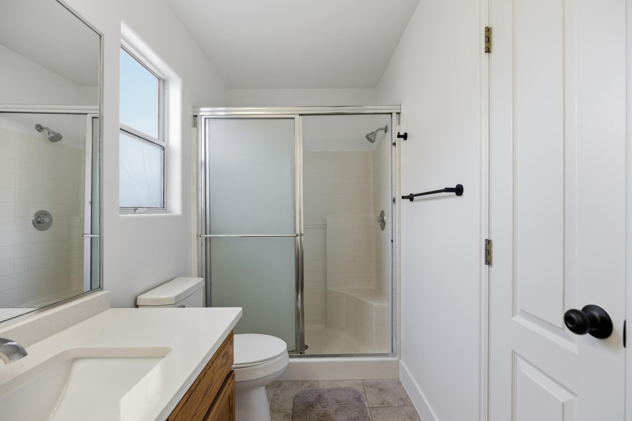 34 N Paradise Way St George, UT 84790 home for sale, MLS#26-267790 - Erika Rogers Photo 9