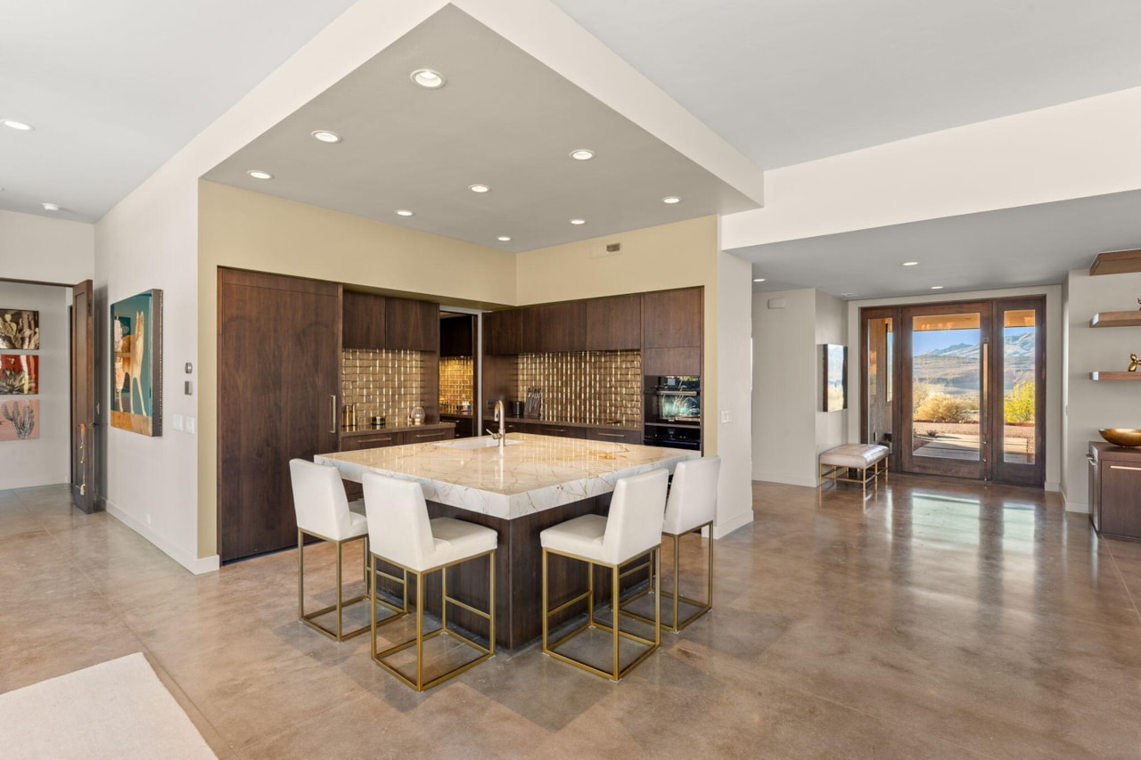 1748 Cochise Way Ivins, UT 84738 home for sale, MLS#26-267791 - Erika Rogers Photo 8