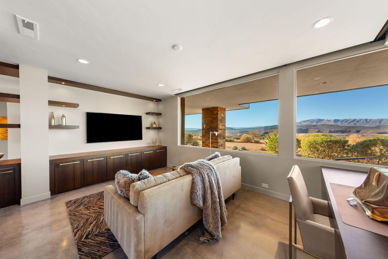 1748 Cochise Way Ivins, UT 84738 home for sale, MLS#26-267791 - Erika Rogers Photo 14