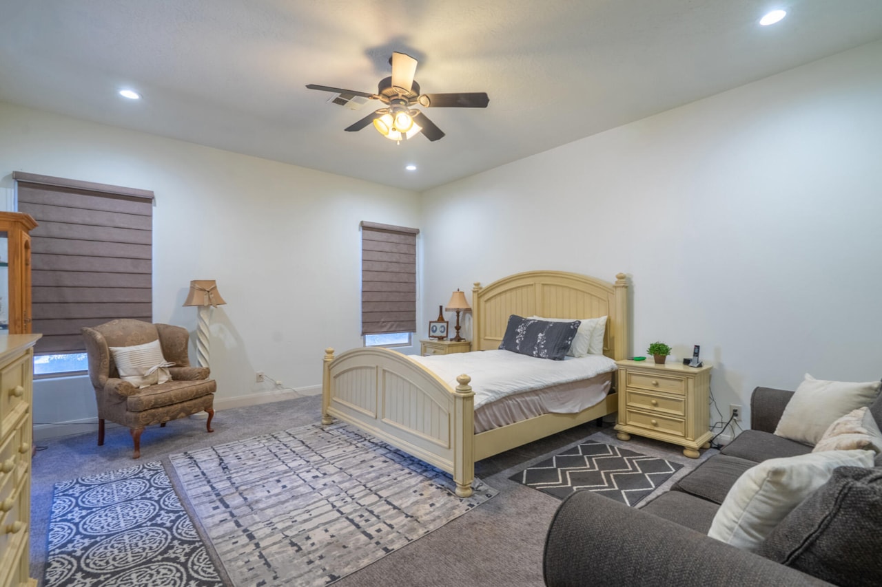 2246 W Sonoma LN St George, UT 84770 home for sale, MLS#25-267727 - Erika Rogers Photo 34