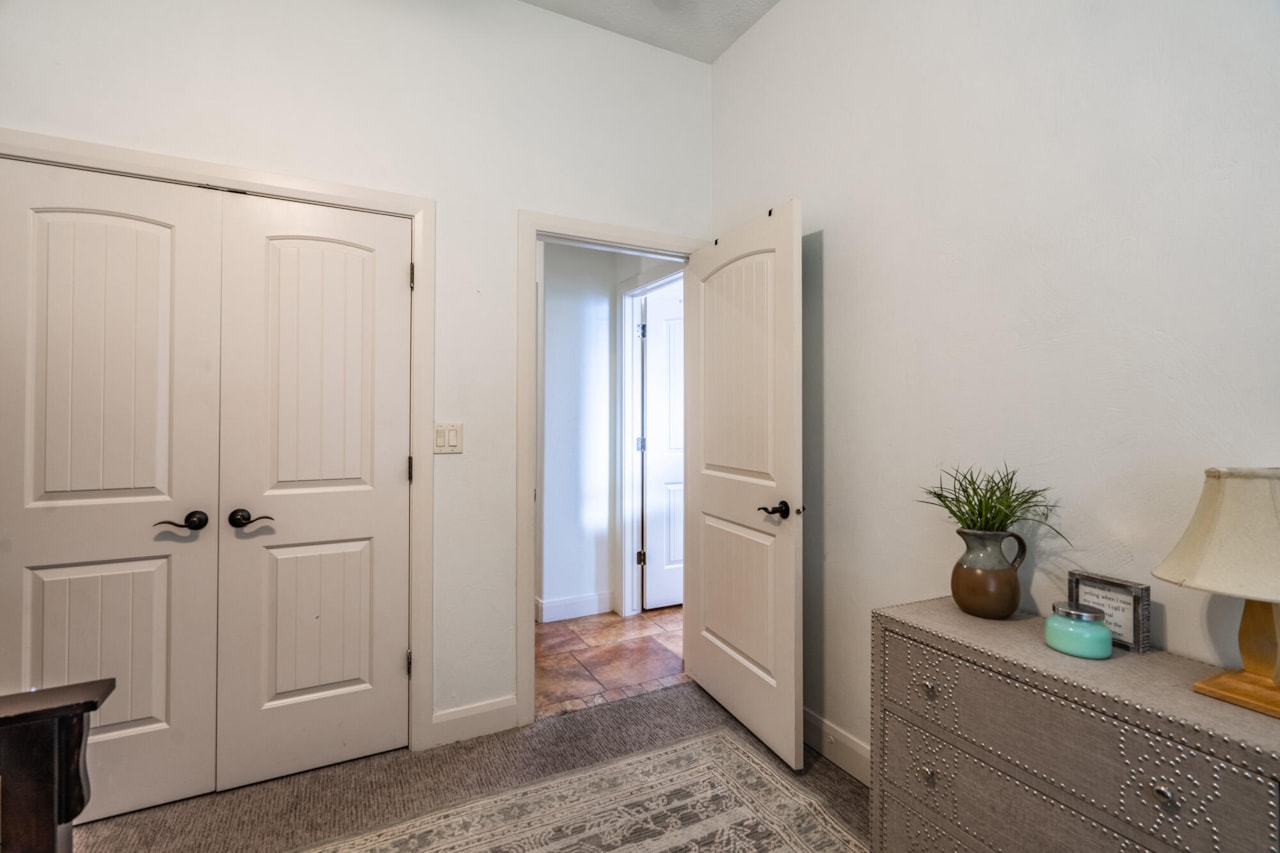 2246 W Sonoma LN St George, UT 84770 home for sale, MLS#25-267727 - Erika Rogers Photo 47