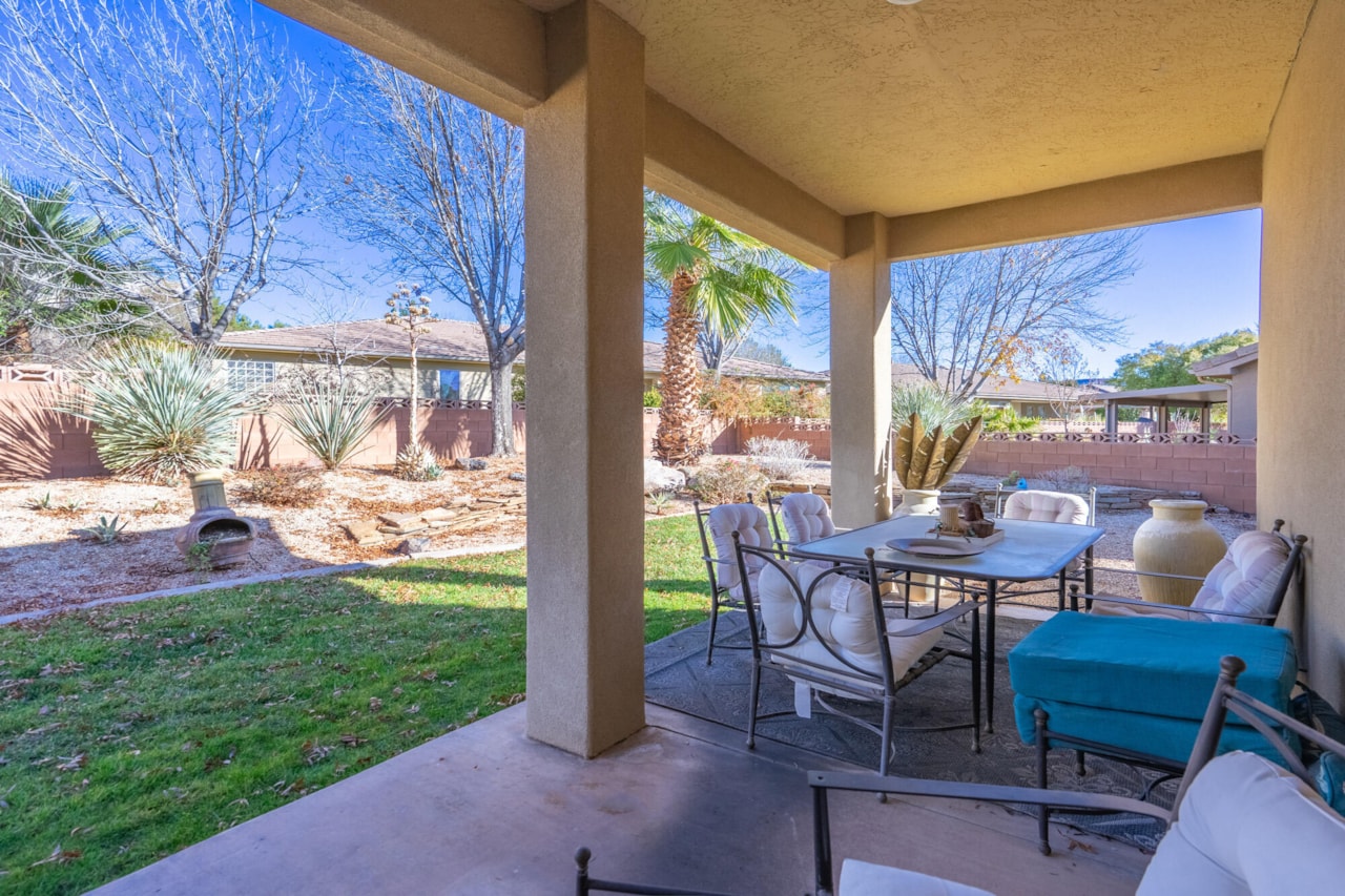 2246 W Sonoma LN St George, UT 84770 home for sale, MLS#25-267727 - Erika Rogers Photo 52