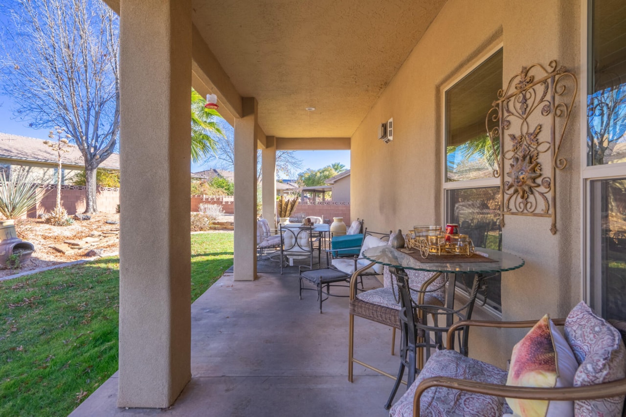2246 W Sonoma LN St George, UT 84770 home for sale, MLS#25-267727 - Erika Rogers Photo 53