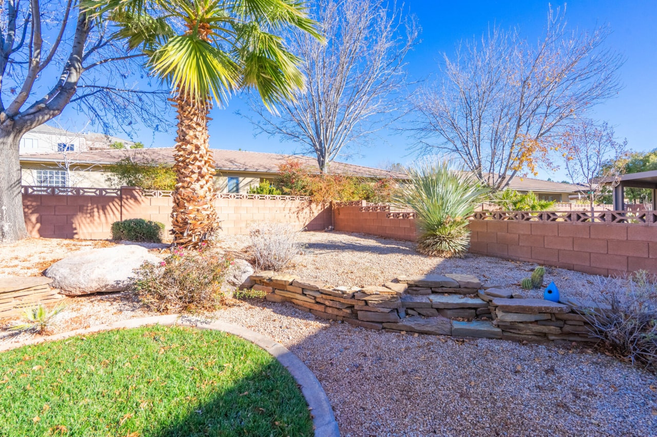 2246 W Sonoma LN St George, UT 84770 home for sale, MLS#25-267727 - Erika Rogers Photo 64