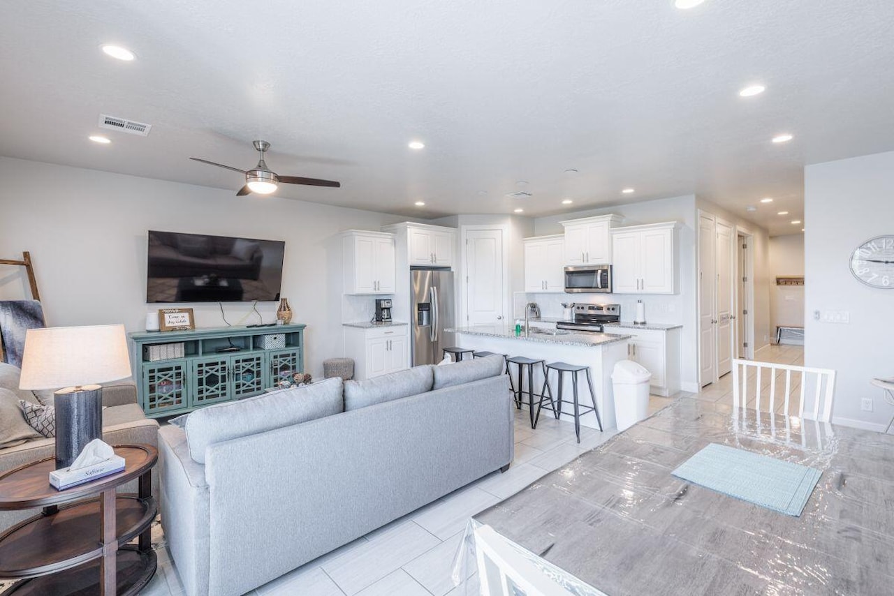 4845 N Fishers Island Way St George, UT 84770 home for sale, MLS#26-267802 - Erika Rogers