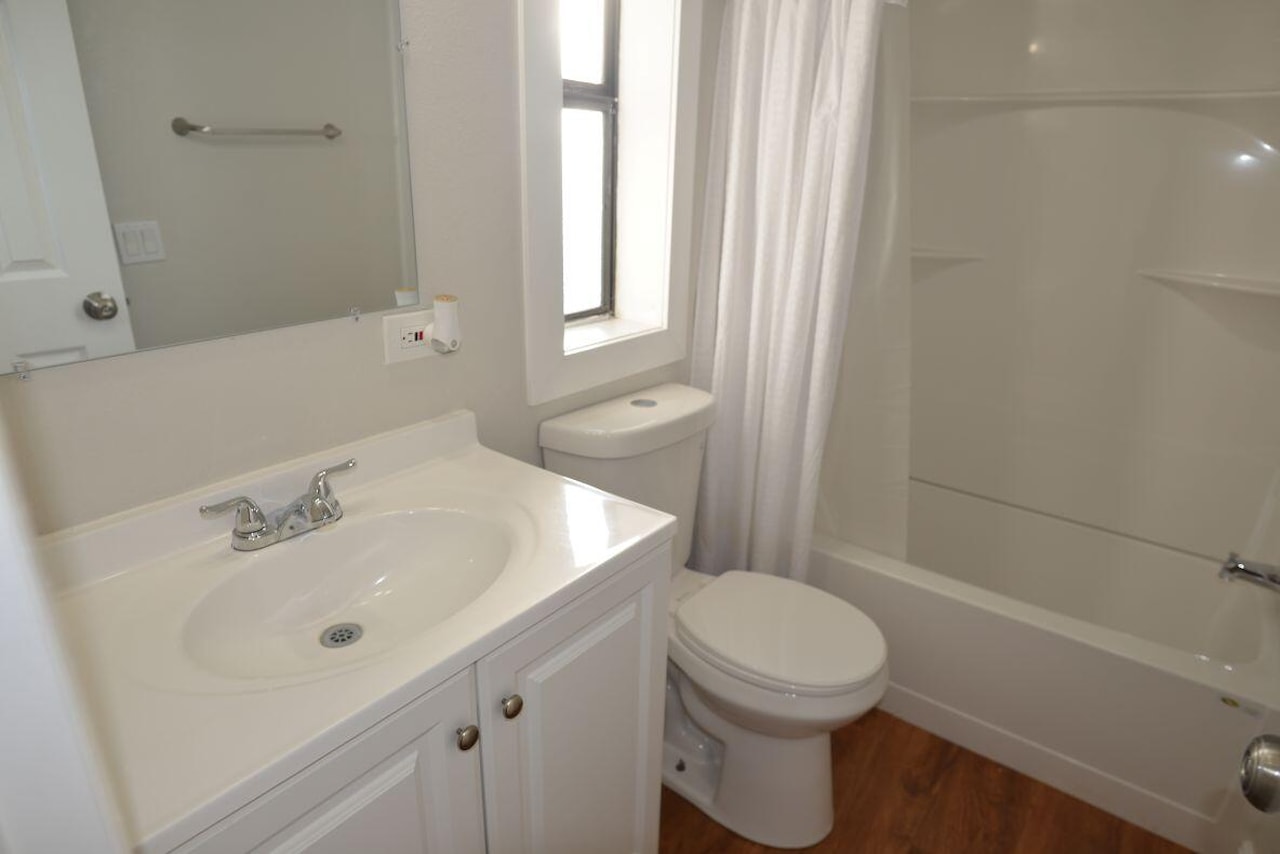 465 N 800 W Unit 7 Cedar City, UT 84721 home for sale, MLS#26-267796 - Erika Rogers Photo 5