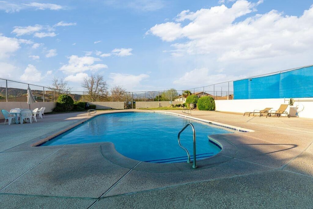 1050 E Brigham RD #11 St George, UT 84790 home for sale, MLS#26-267783 - Erika Rogers Photo 4