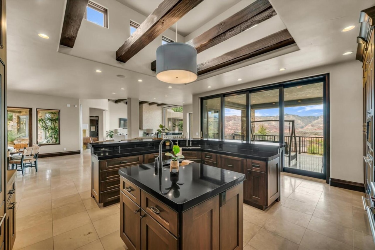 2196 W Long Sky DR St George, UT 84770 home for sale, MLS#26-267797 - Erika Rogers Photo 17