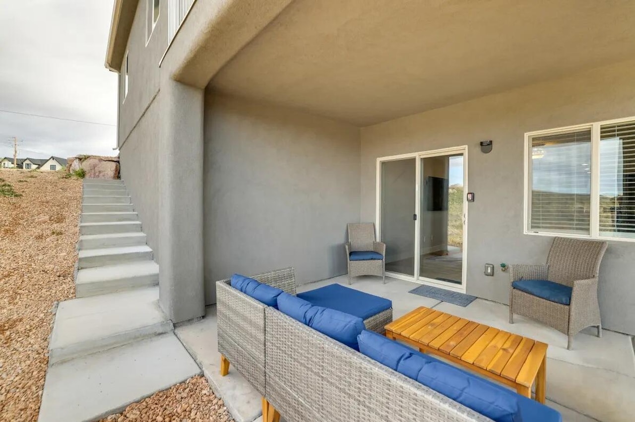 W 217 W Terrace Cir CIR Toquerville, UT 84774 home for sale, MLS#26-267798 - Erika Rogers Photo 23