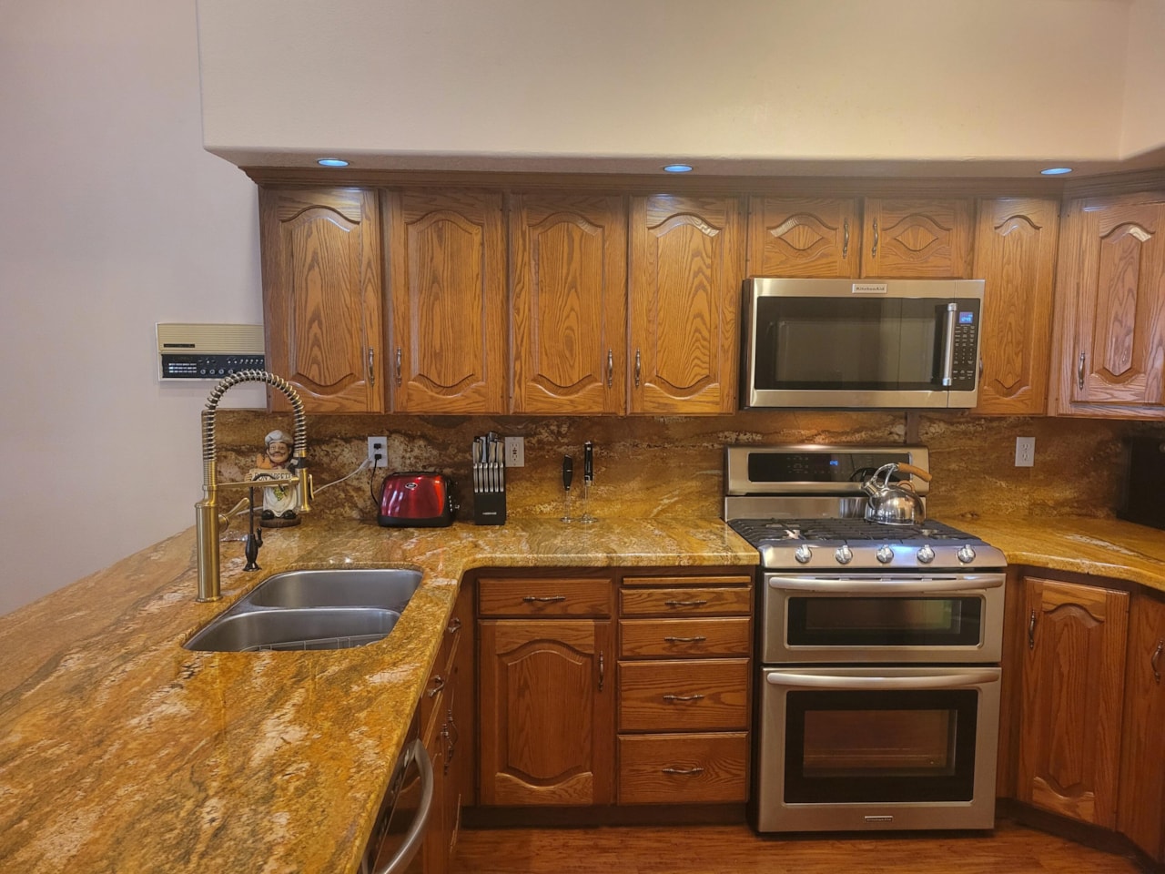 2823 S Calle Las Casitas St George, UT 84790 home for sale, MLS#25-265927 - Erika Rogers Photo 20