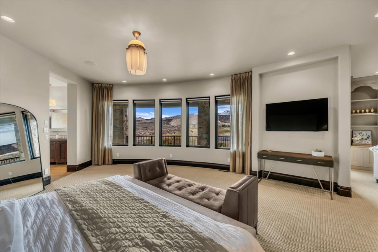 2196 W Long Sky DR St George, UT 84770 home for sale, MLS#26-267797 - Erika Rogers Photo 26