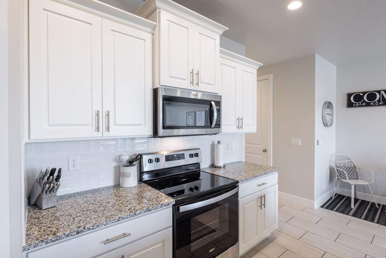 4845 N Fishers Island Way St George, UT 84770 home for sale, MLS#26-267802 - Erika Rogers Photo 15