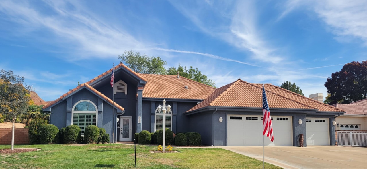 2823 S Calle Las Casitas St George, UT 84790 home for sale, MLS#25-265927 - Erika Rogers