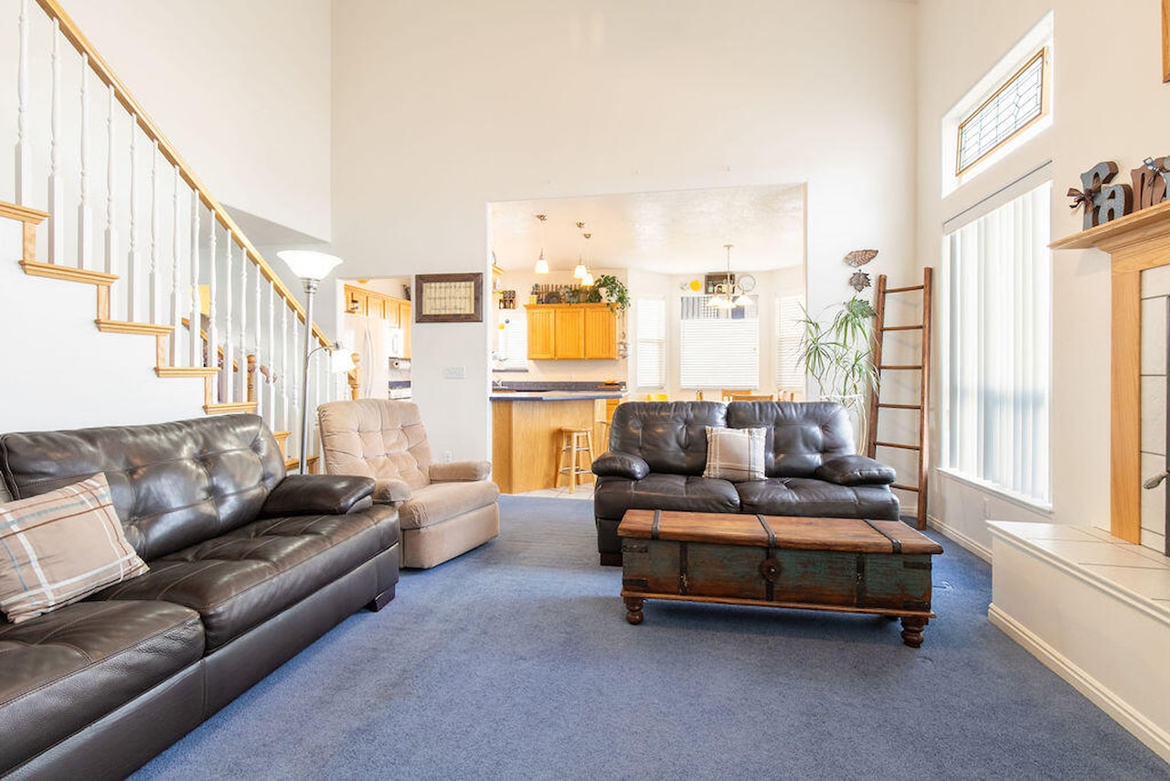 1653 N Millstone CIR Enoch, UT 84721 home for sale, MLS#26-267804 - Erika Rogers Photo 18