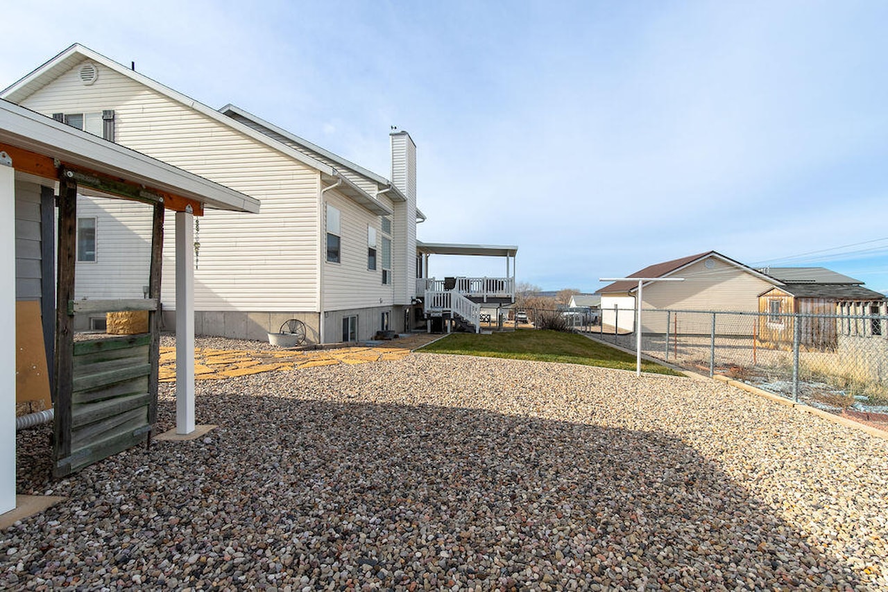 1653 N Millstone CIR Enoch, UT 84721 home for sale, MLS#26-267804 - Erika Rogers Photo 97