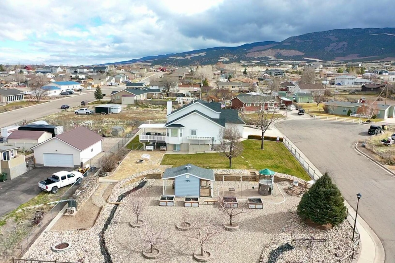 1653 N Millstone CIR Enoch, UT 84721 home for sale, MLS#26-267804 - Erika Rogers Photo 101