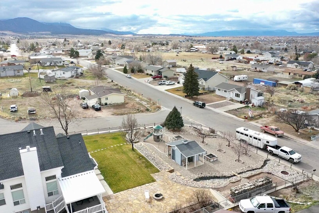 1653 N Millstone CIR Enoch, UT 84721 home for sale, MLS#26-267804 - Erika Rogers Photo 103