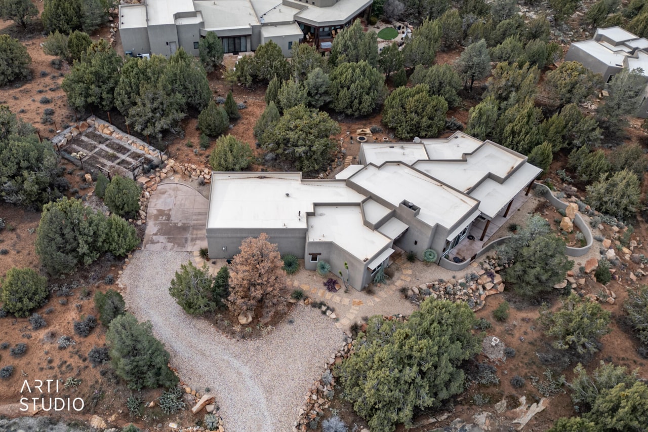 731 N Rock Garden LN Dammeron Valley, UT 84783 home for sale, MLS#26-267808 - Erika Rogers Photo 7