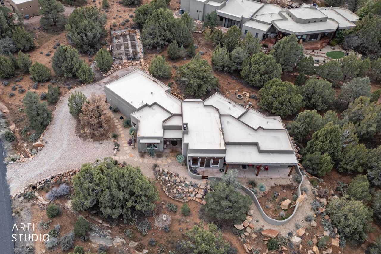 731 N Rock Garden LN Dammeron Valley, UT 84783 home for sale, MLS#26-267808 - Erika Rogers Photo 8