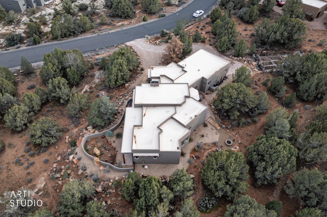 731 N Rock Garden LN Dammeron Valley, UT 84783 home for sale, MLS#26-267808 - Erika Rogers Photo 10