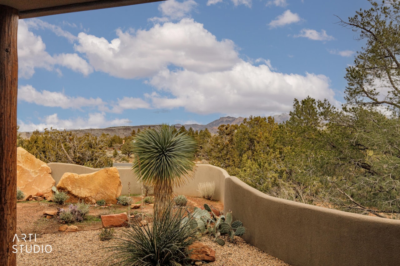 731 N Rock Garden LN Dammeron Valley, UT 84783 home for sale, MLS#26-267808 - Erika Rogers Photo 50