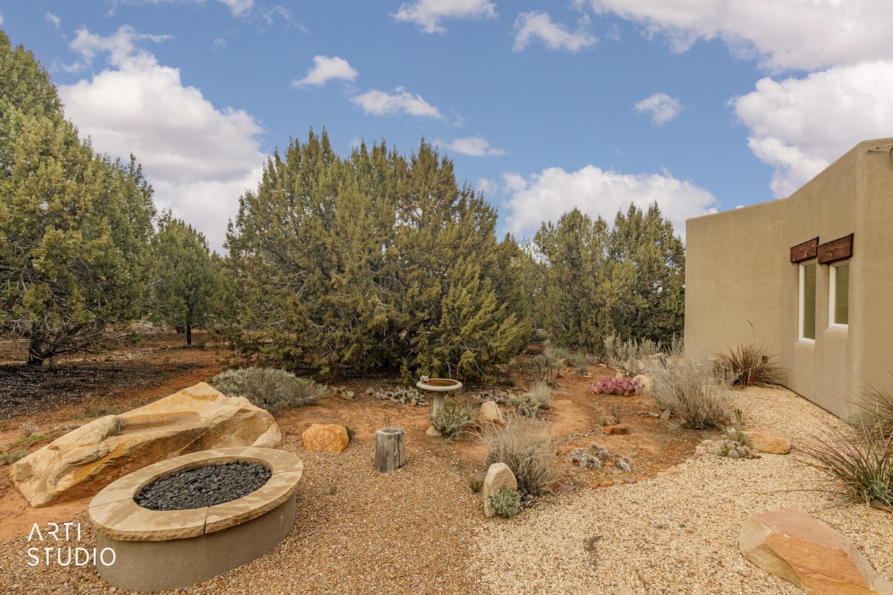 731 N Rock Garden LN Dammeron Valley, UT 84783 home for sale, MLS#26-267808 - Erika Rogers Photo 58