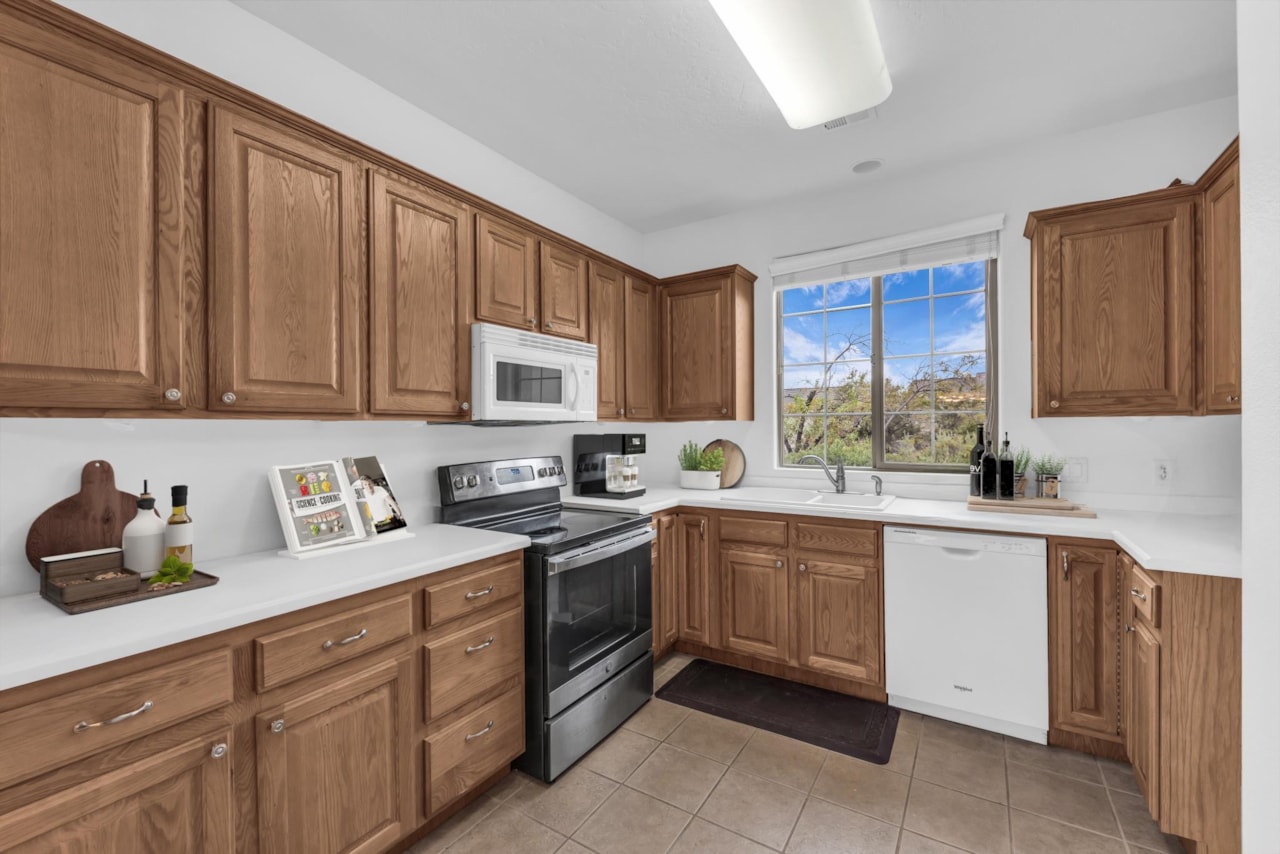 2903 E Slick Rock RD Washington, UT 84780 home for sale, MLS#26-267803 - Erika Rogers Photo 16