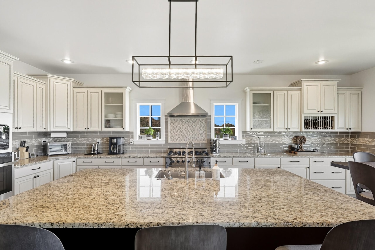 1283 N Knoll ST Cedar City, UT 84721 home for sale, MLS#26-267811 - Erika Rogers Photo 17