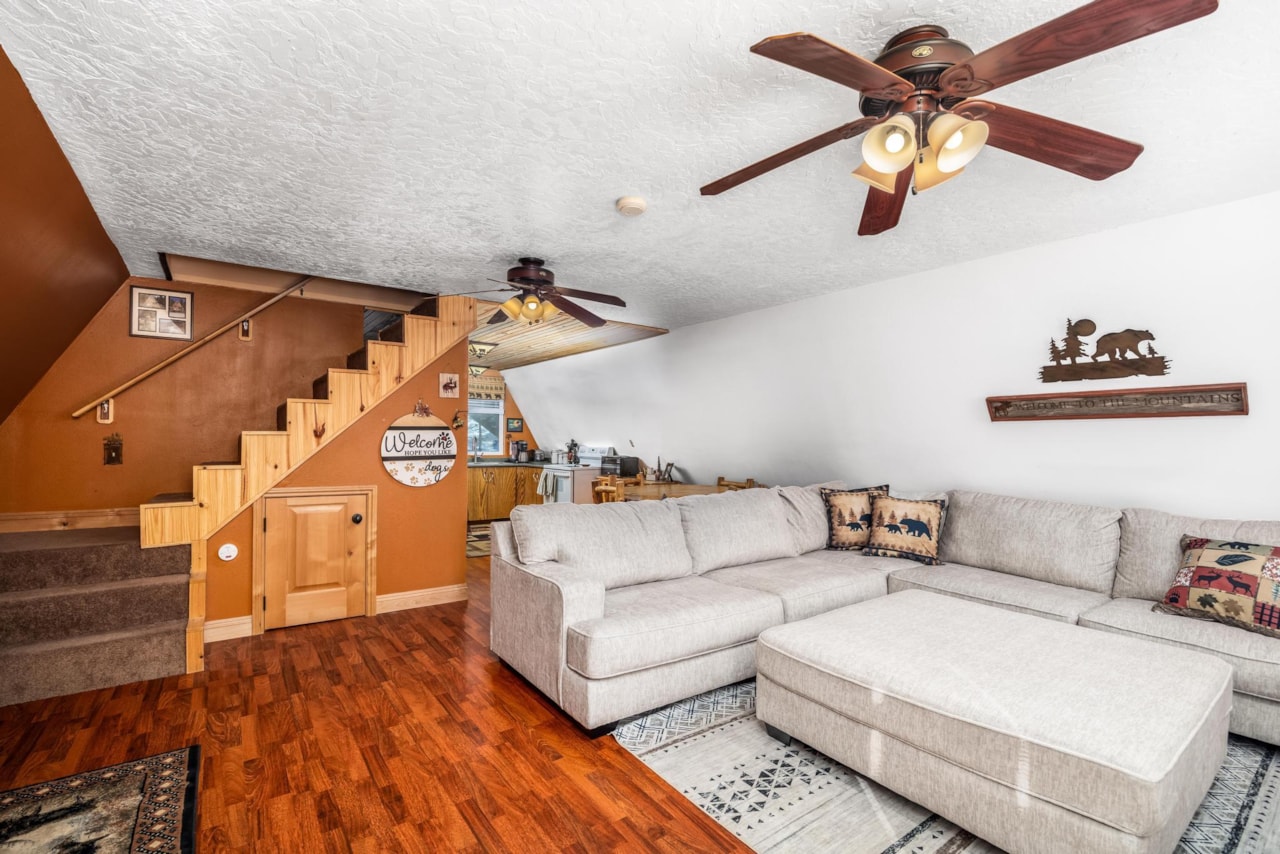 885 N Spruce DR Duck Creek, UT 84762 home for sale, MLS#26-267812 - Erika Rogers Photo 6