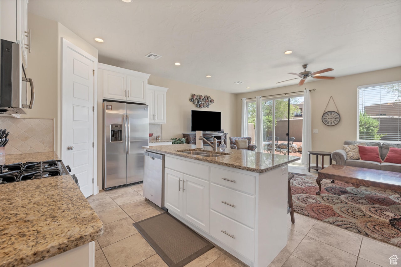 1709 W Myrtle Beach CT St George, UT 84770 home for sale, MLS#26-267730 - Erika Rogers Photo 3