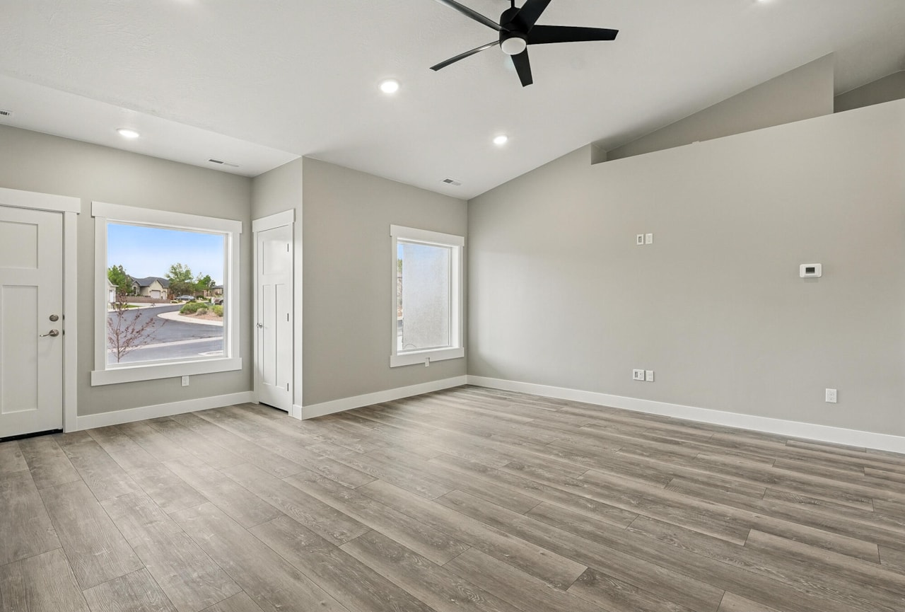 1152 E Smokey Trail Way Cedar City, UT 84721 home for sale, MLS#26-267807 - Erika Rogers Photo 10