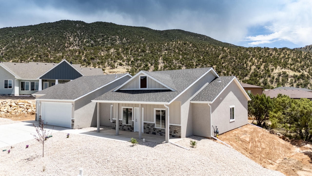 1152 E Smokey Trail Way Cedar City, UT 84721 home for sale, MLS#26-267807 - Erika Rogers Photo 54