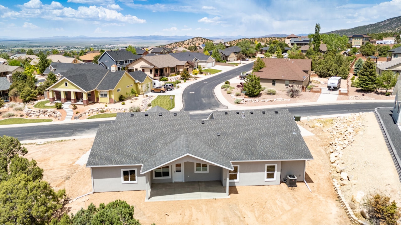 1152 E Smokey Trail Way Cedar City, UT 84721 home for sale, MLS#26-267807 - Erika Rogers Photo 57