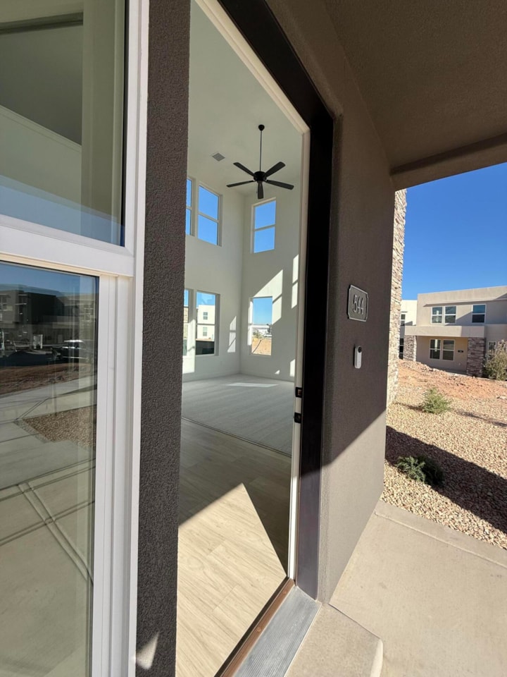 544 W Olive LN St George, UT 84790 home for sale, MLS#25-266757 - Erika Rogers Photo 3