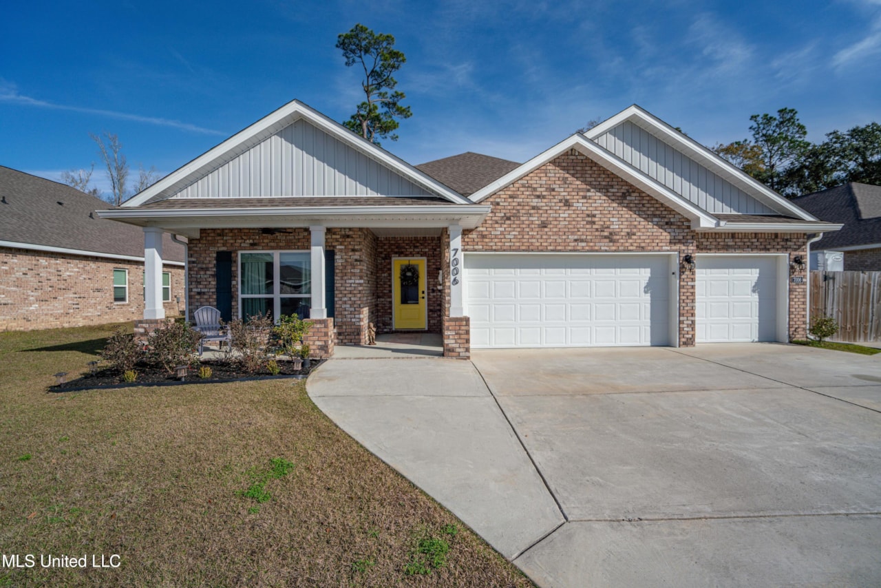 7006 Crawford Dr, Long Beach, MS 39560|Search All Castine Pointe  subdivision Homes for sale
