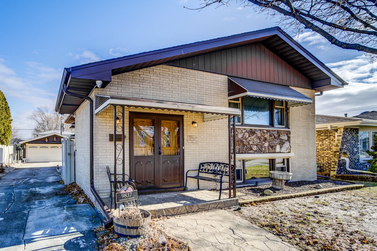 9837 Massasoit Ave Oak Lawn, IL 60453 | MLS 12544006